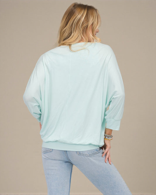 Haut à effet superposé fleuri en menthe