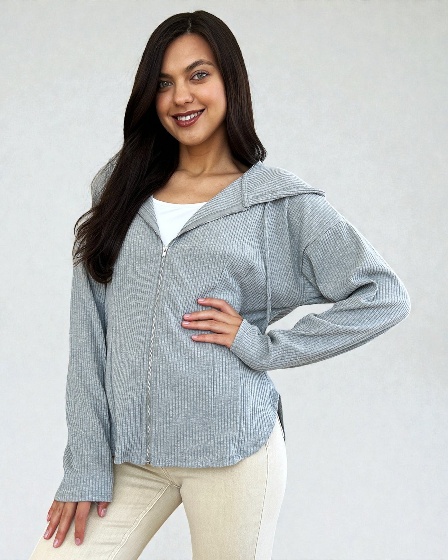 Chaqueta con capucha, cordón y cremallera de punto acanalado en gris jaspeado