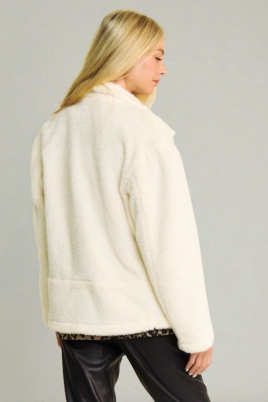 Chaqueta de piel sintética Come a Little Closer