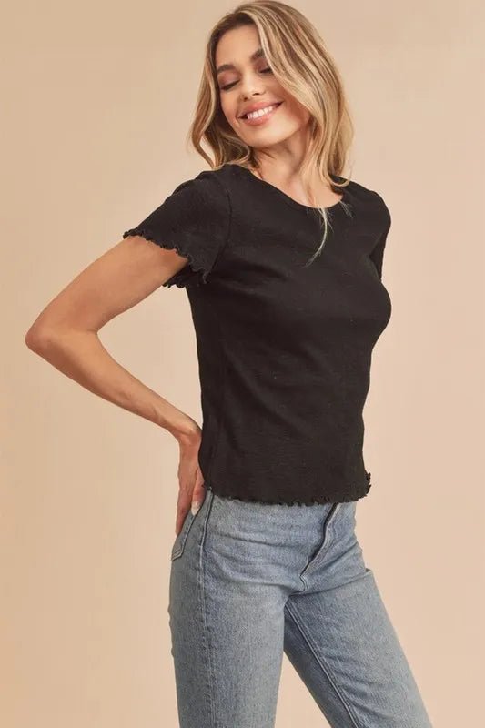AEMI+CO - Lettuce Hem Fitted Tee – Black