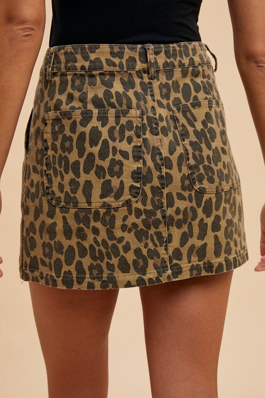ANNIE WEAR - Leopard Print Mini Denim Cargo Skirt