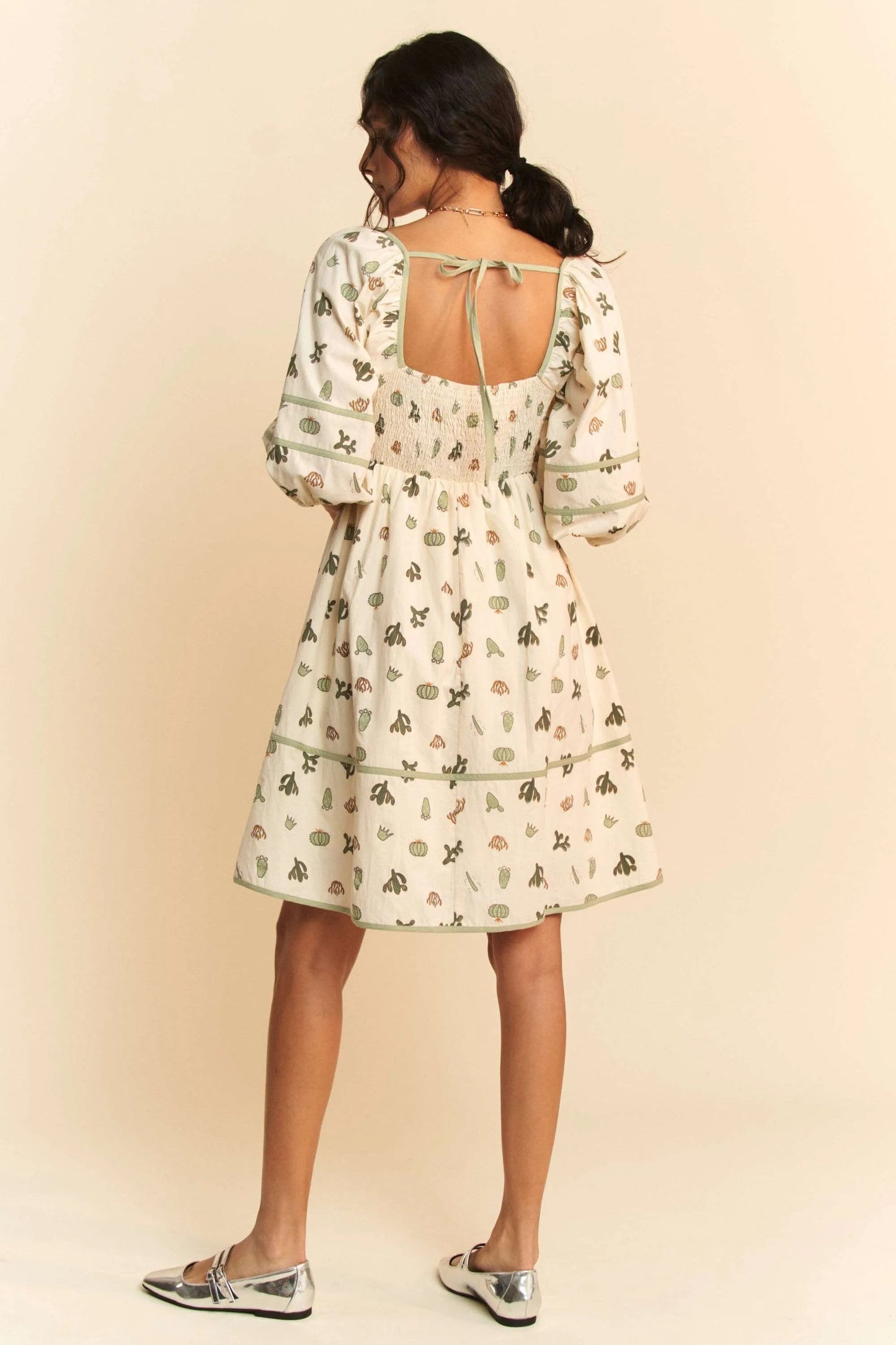 Davi & Dani - Cactus Print Puff Sleeve Mini Dress – Ivory & Green