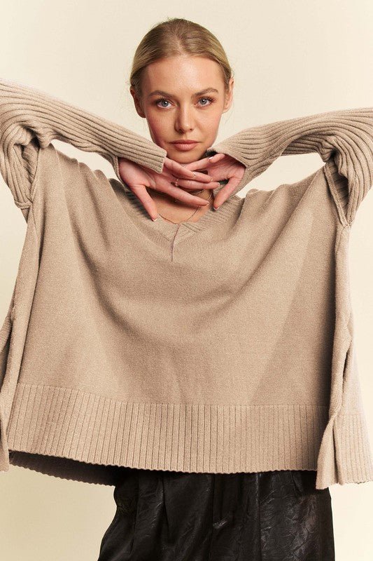 Davi & Dani - Rib Knit V - Neck Tunic Sweater in Tan