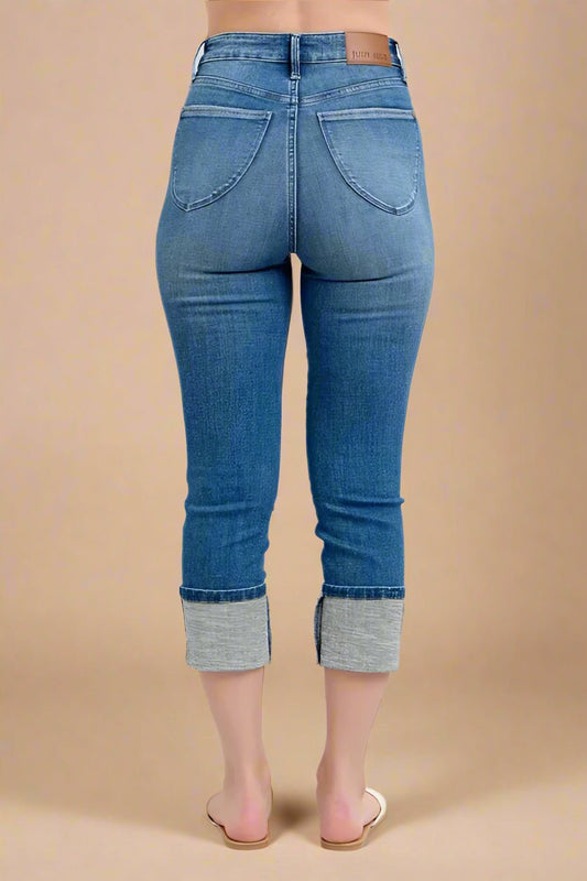 Judy Blue - Cuffed Stretch Capri Jeans – Medium Wash