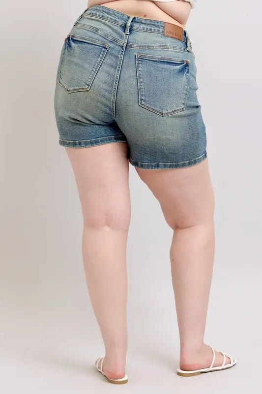 Judy Blue - Plus Size High Rise Stretch Denim Shorts – Vintage Medium Wash