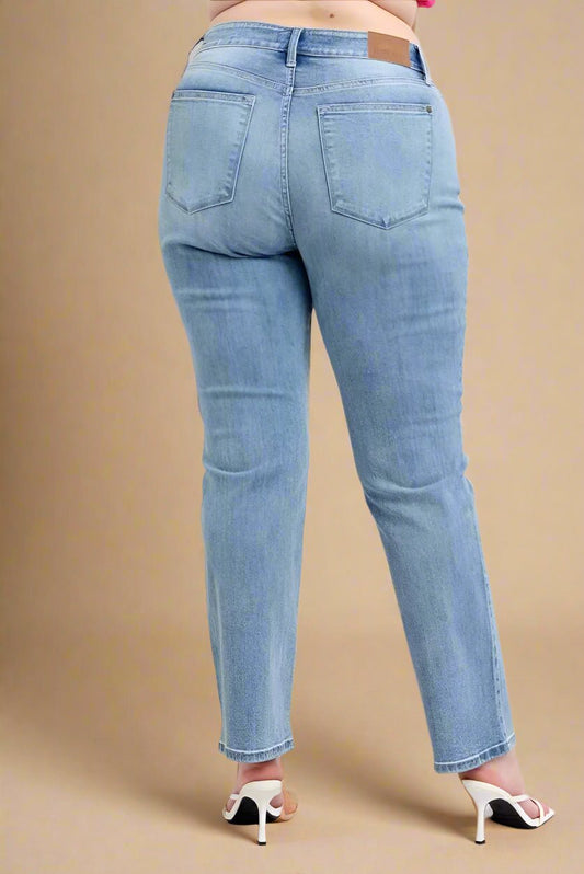 Judy Blue - Plus Size High Waist Straight Leg Jeans – Light Wash