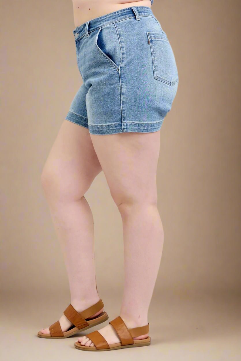 Judy Blue - Plus Size Medium Wash High Rise Denim Shorts
