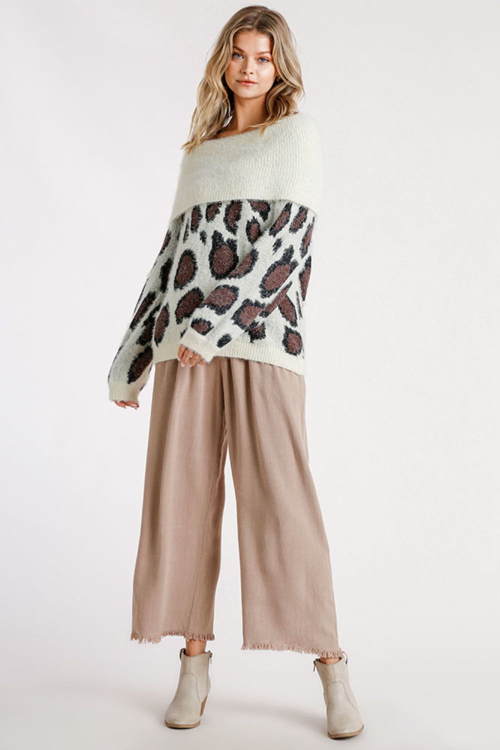 UMGEE - Leopard Off - Shoulder Long Sleeve Sweater in Cream