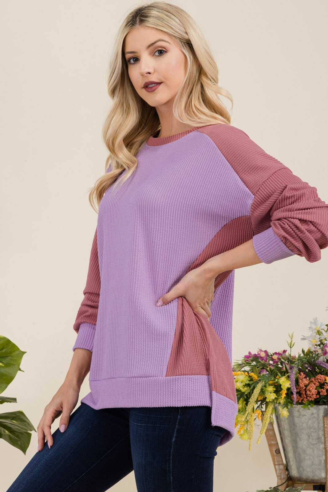 High-Low Hem Sweatshirt in Lavender