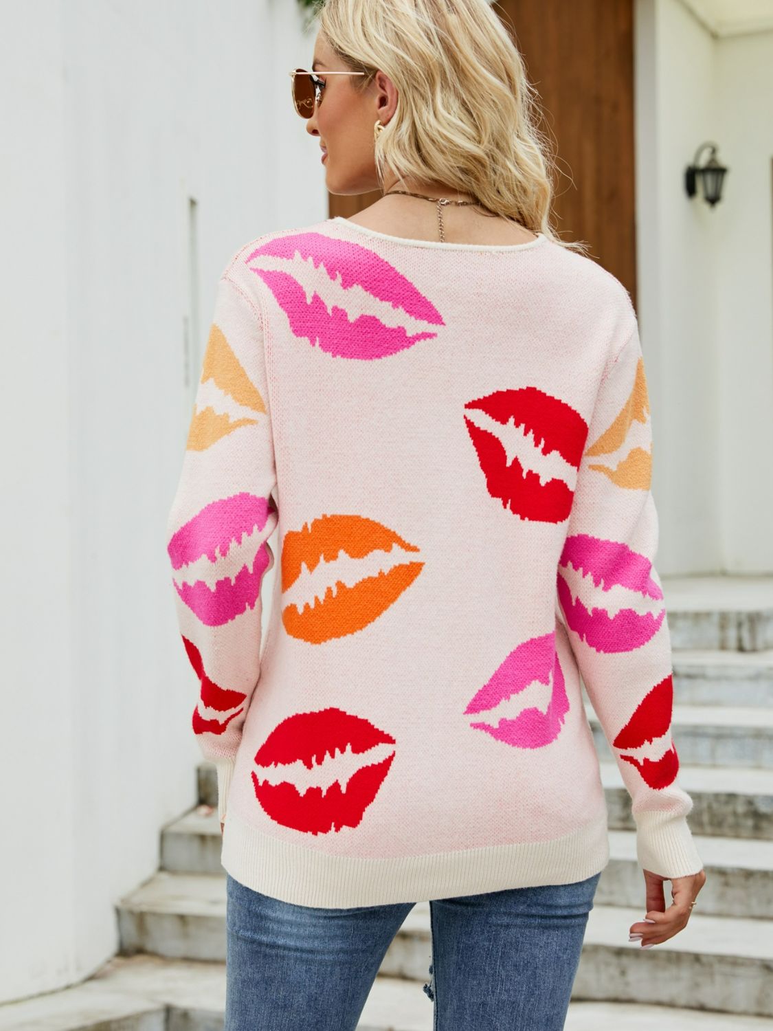 Pink Kisses Print V-Neck Knit Top