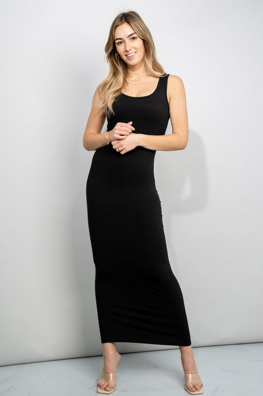 Scoop Neck Sleeveless Maxi Dress in Black