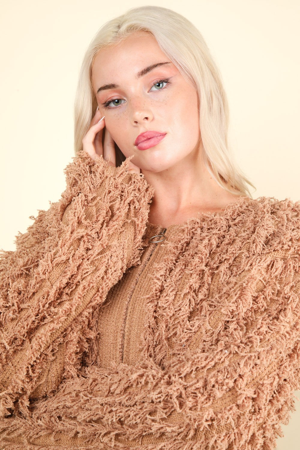 Shaggy Yarn Knit Zip Up Jacket in Mocha