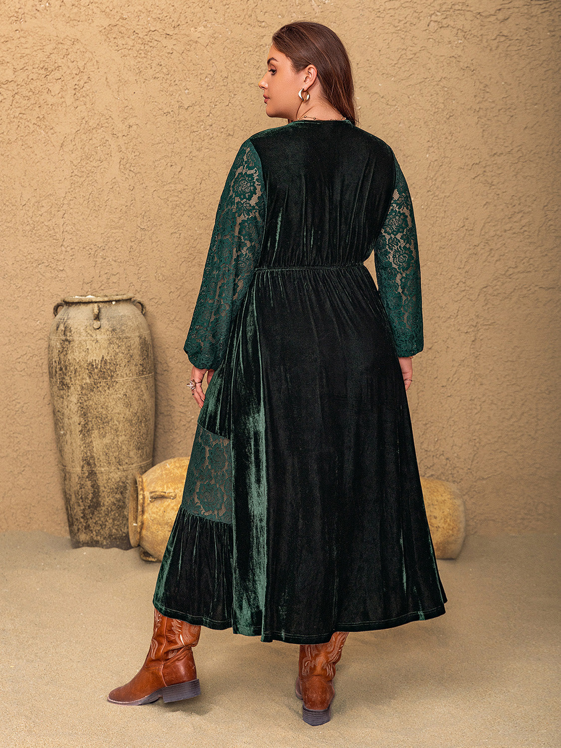 Plus Size Dark Green Lace Detail Velvet Midi Dress