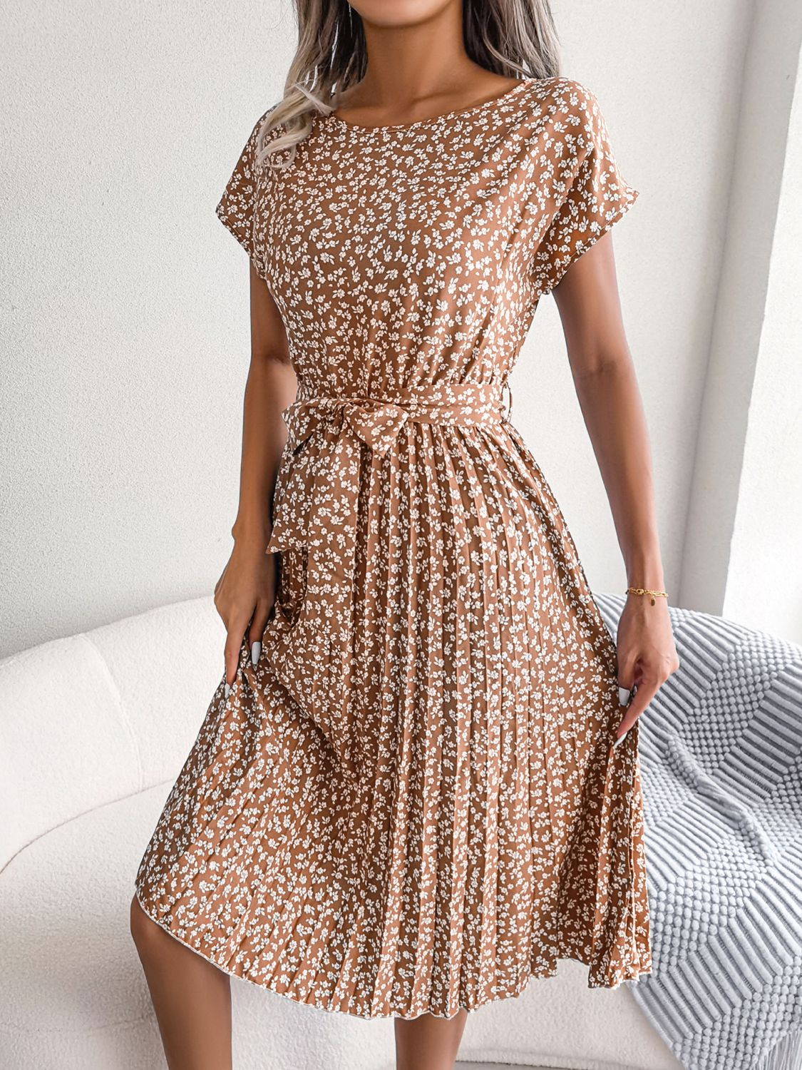 Ditsy Floral Pleated Tie Waist Midi Dress