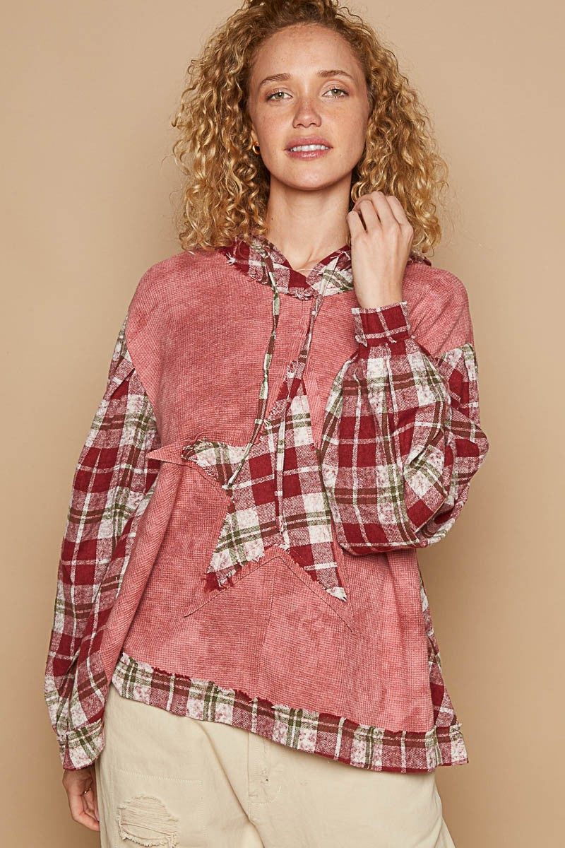 Red Star Patch Plaid Sleeve Hooded Top