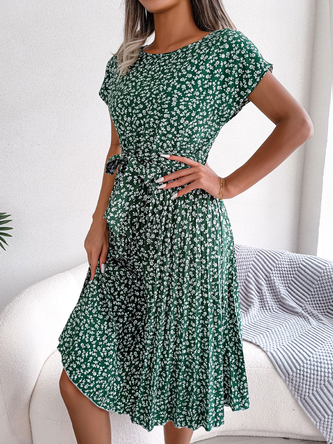 Ditsy Floral Pleated Tie Waist Midi Dress