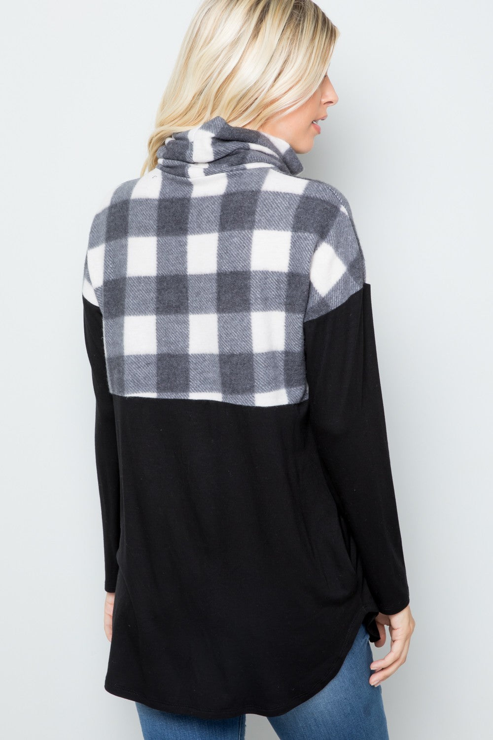 Black & White Plaid Long Sleeve Turtleneck Blouse