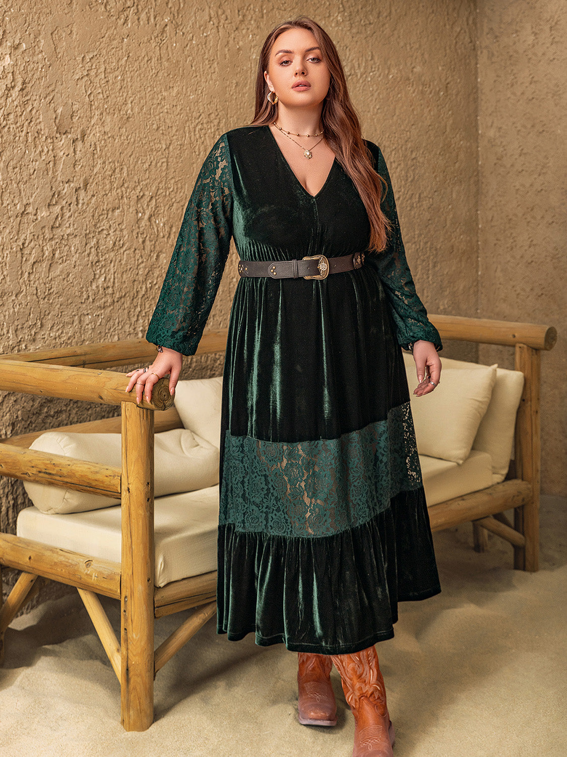 Plus Size Dark Green Lace Detail Velvet Midi Dress