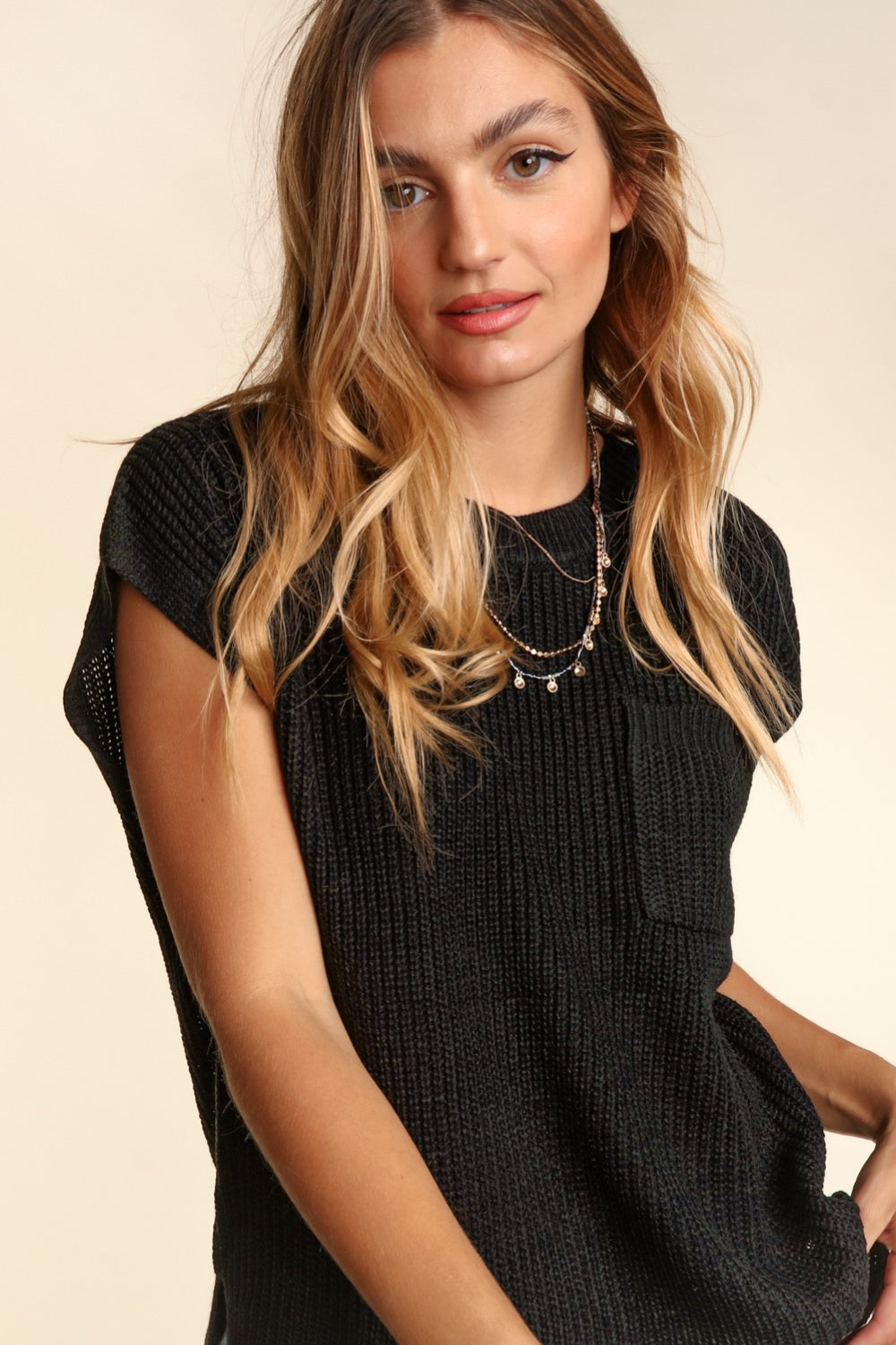 Cap Sleeve Knit Tunic Top in Black