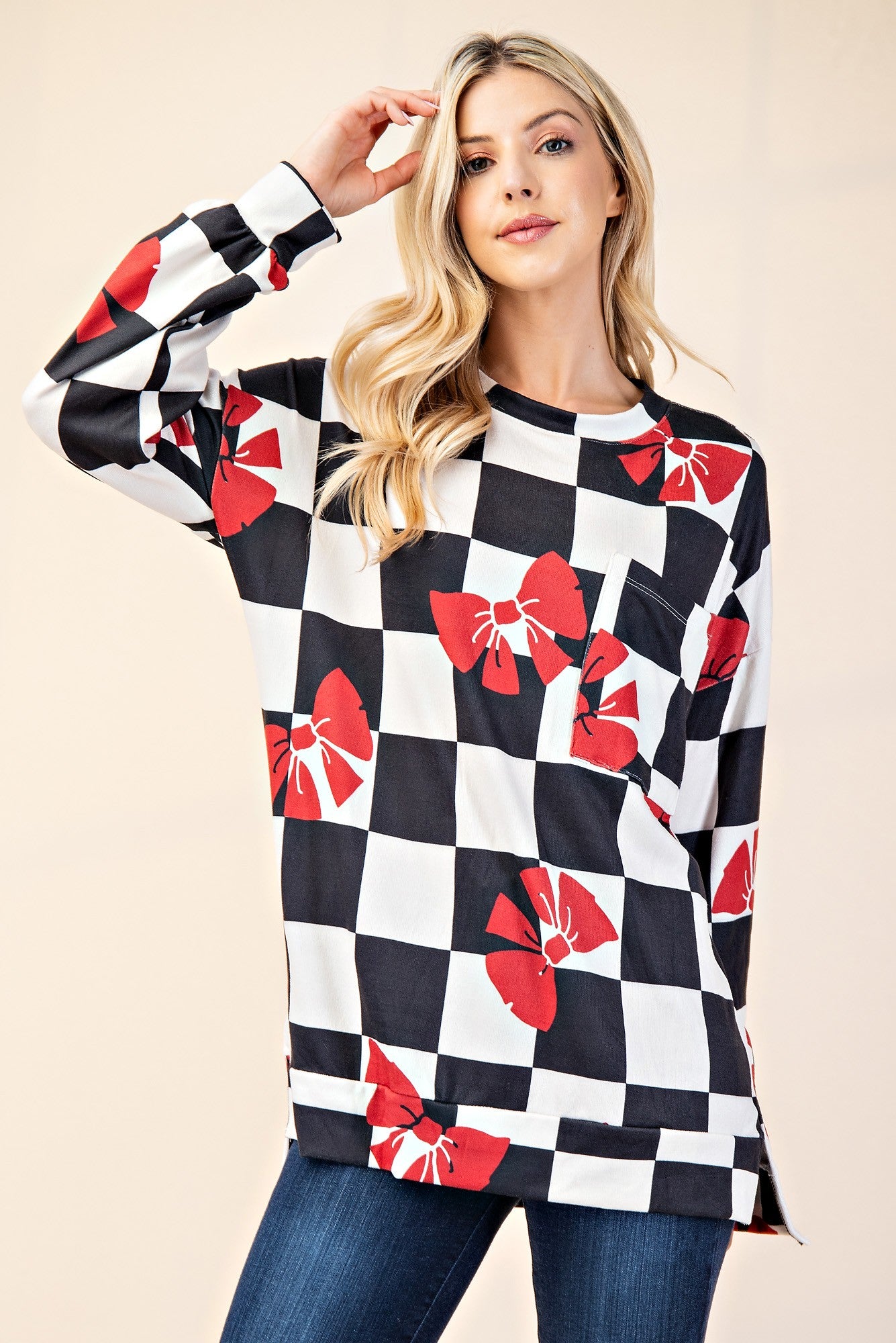 Checkered Bow Print Long Sleeve T-Shirt in Black Ivory