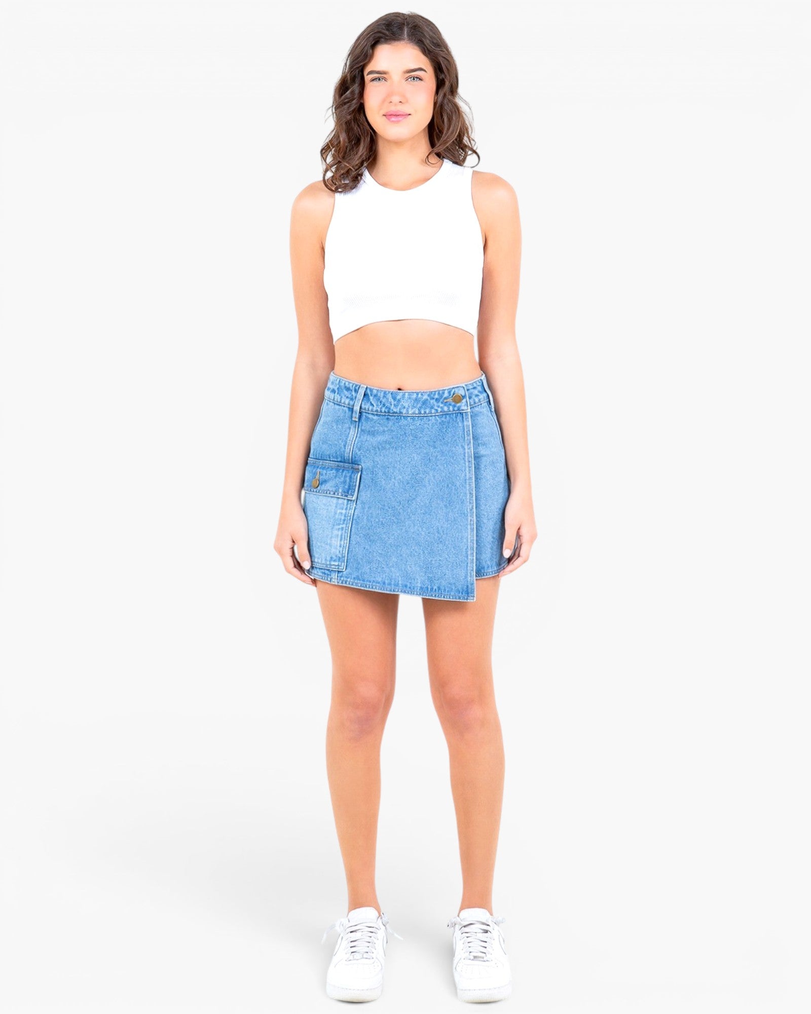 Mini-jupe en jean à poches cargo délavées
