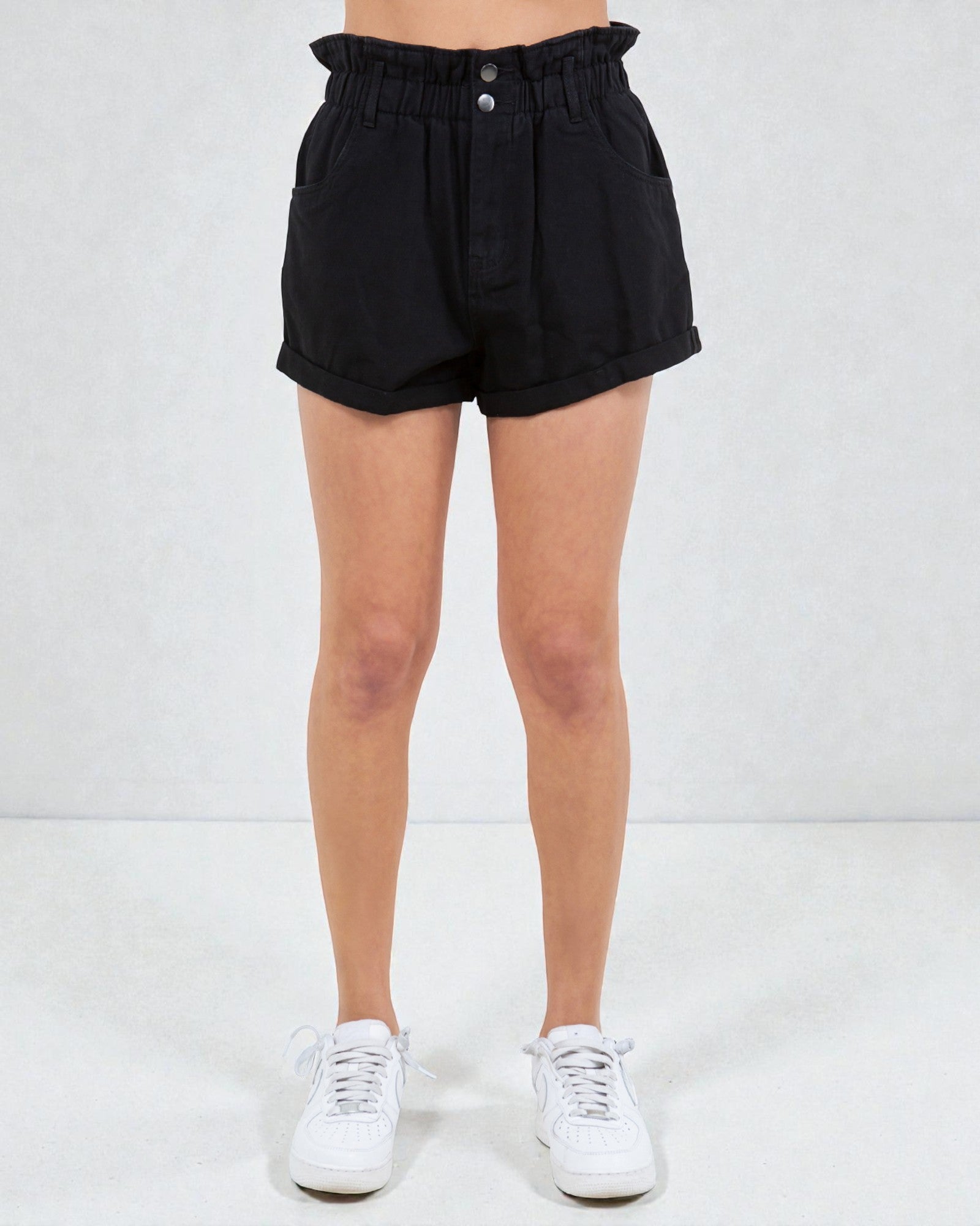 Short en jean taille haute avec poche en papier en noir