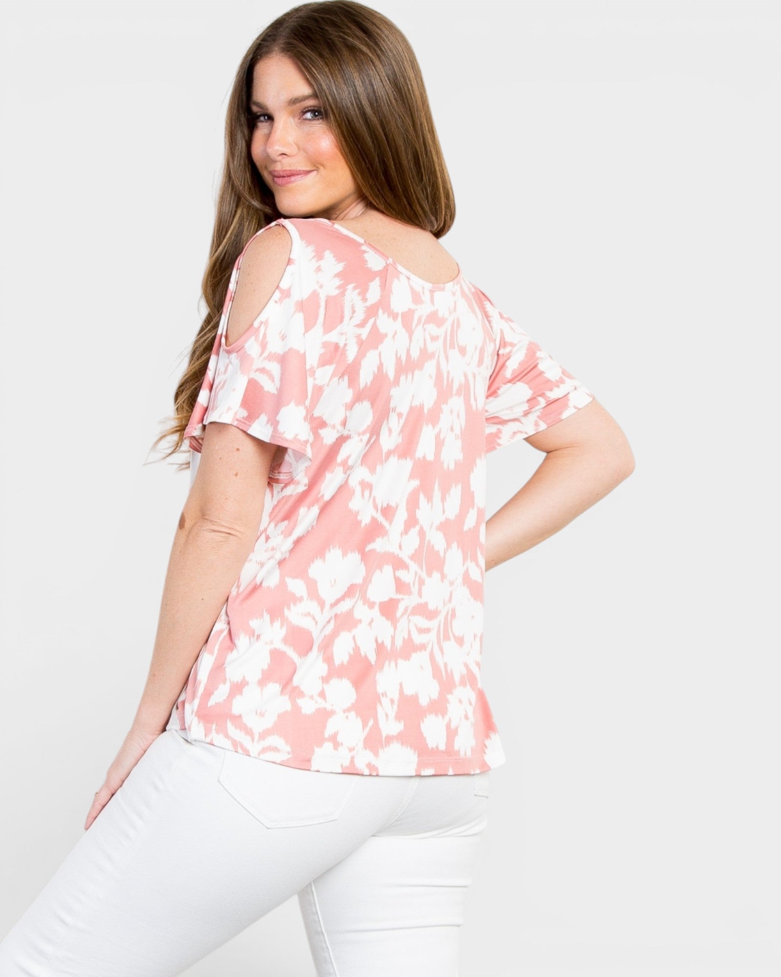 Blusa con hombros descubiertos y estampado floral en color rosa