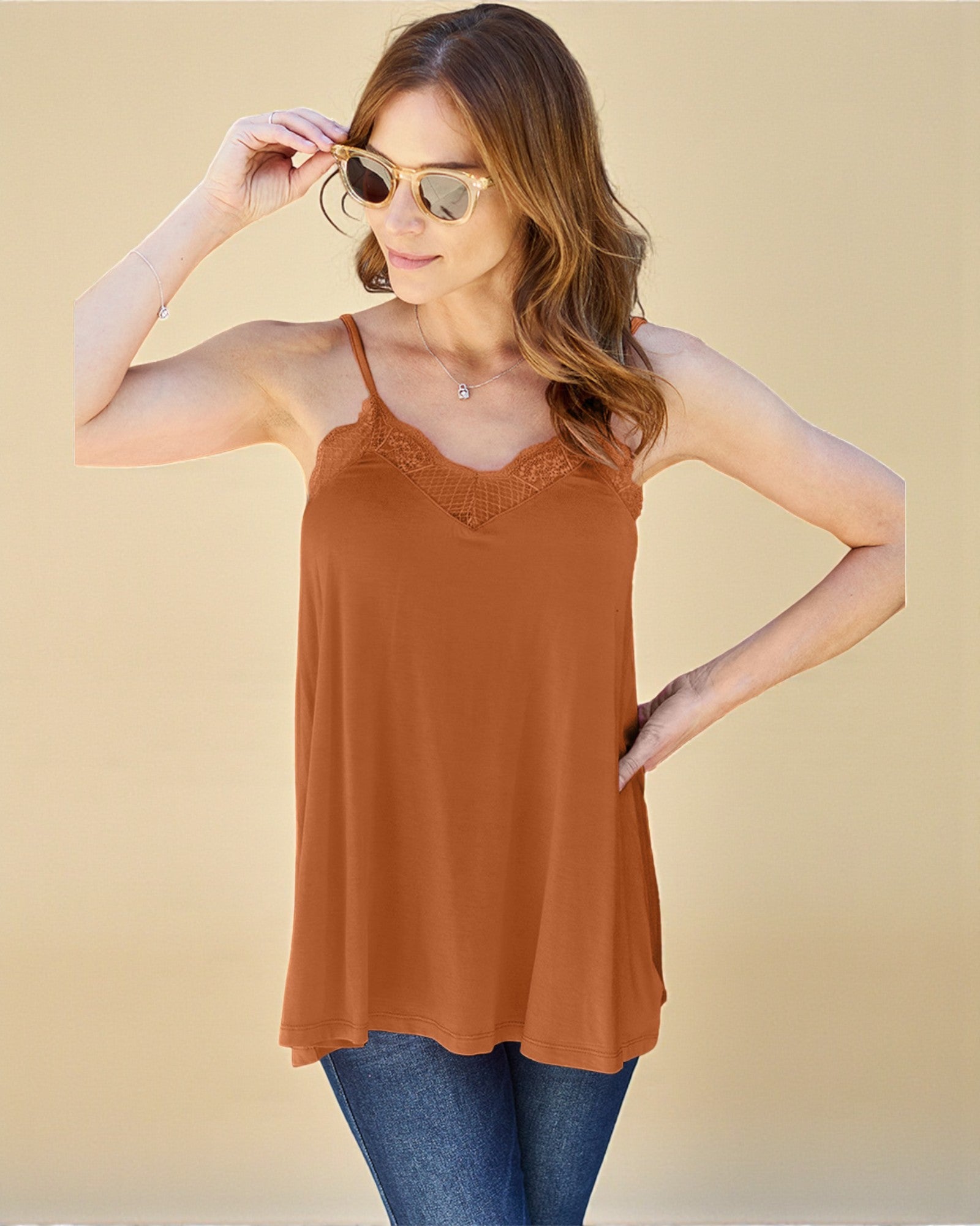 Camisola con cuello en V y ribete de encaje