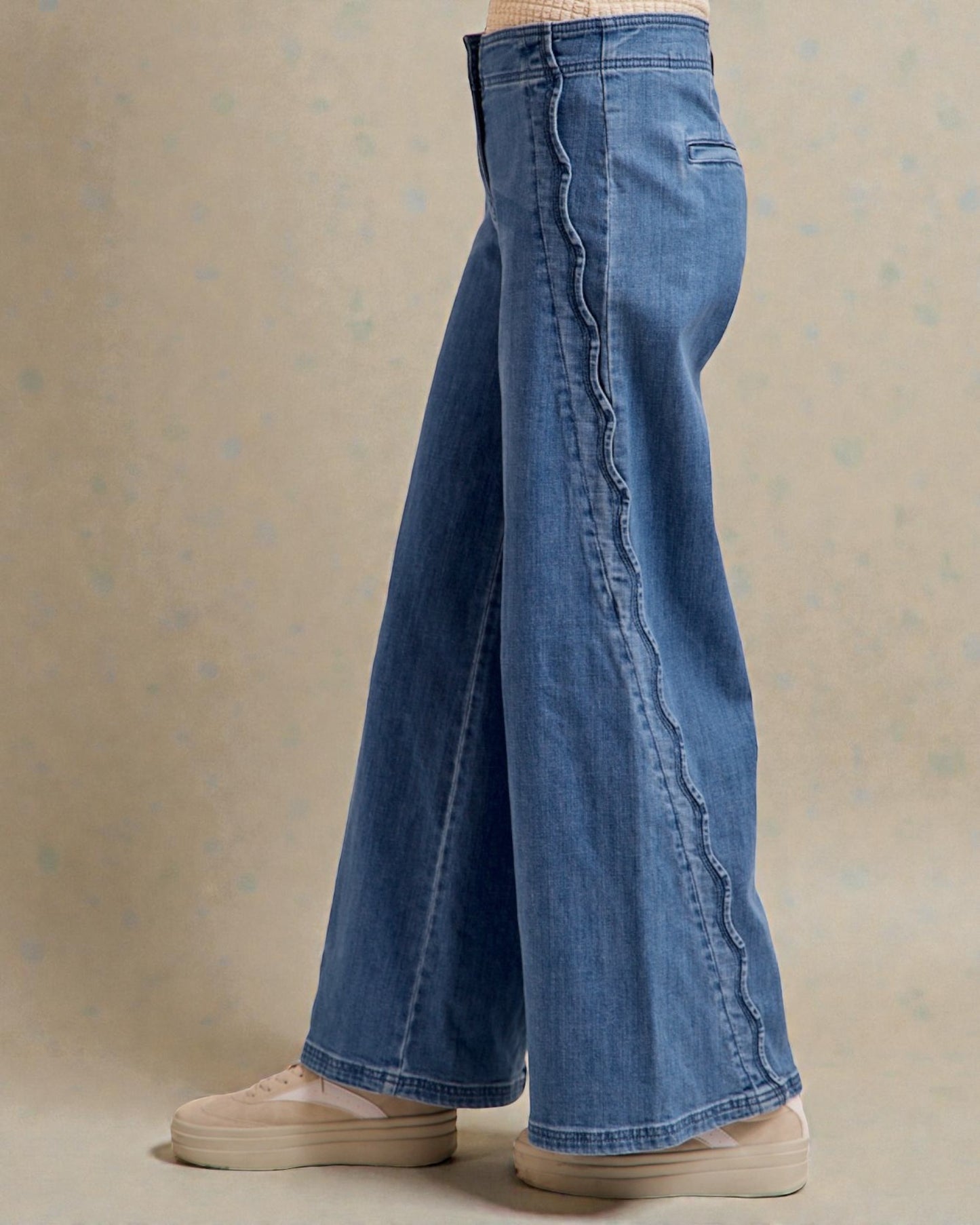 Medium Wash Scallop Seam Wide Leg Jeans