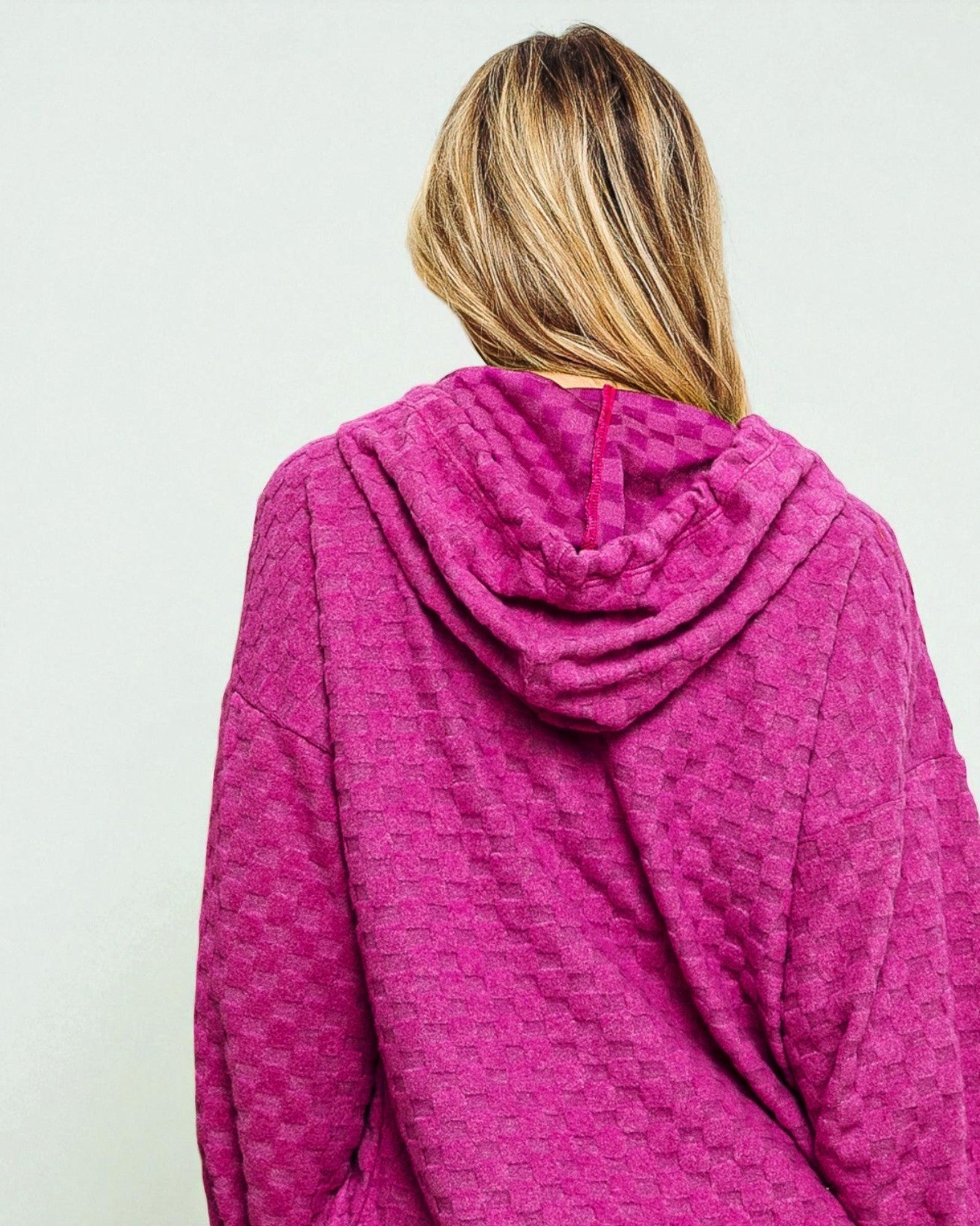Sweat à capuche à manches longues et cordon de serrage à carreaux brossés en magenta