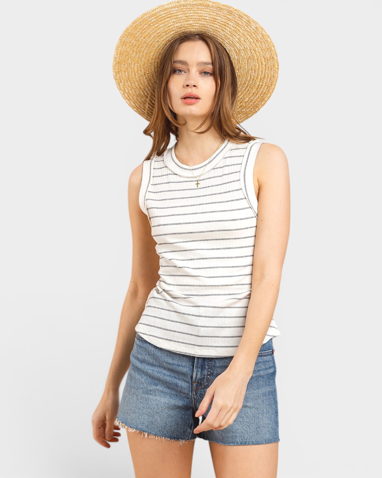 Camiseta de tirantes con cuello redondo y rayas en color marfil