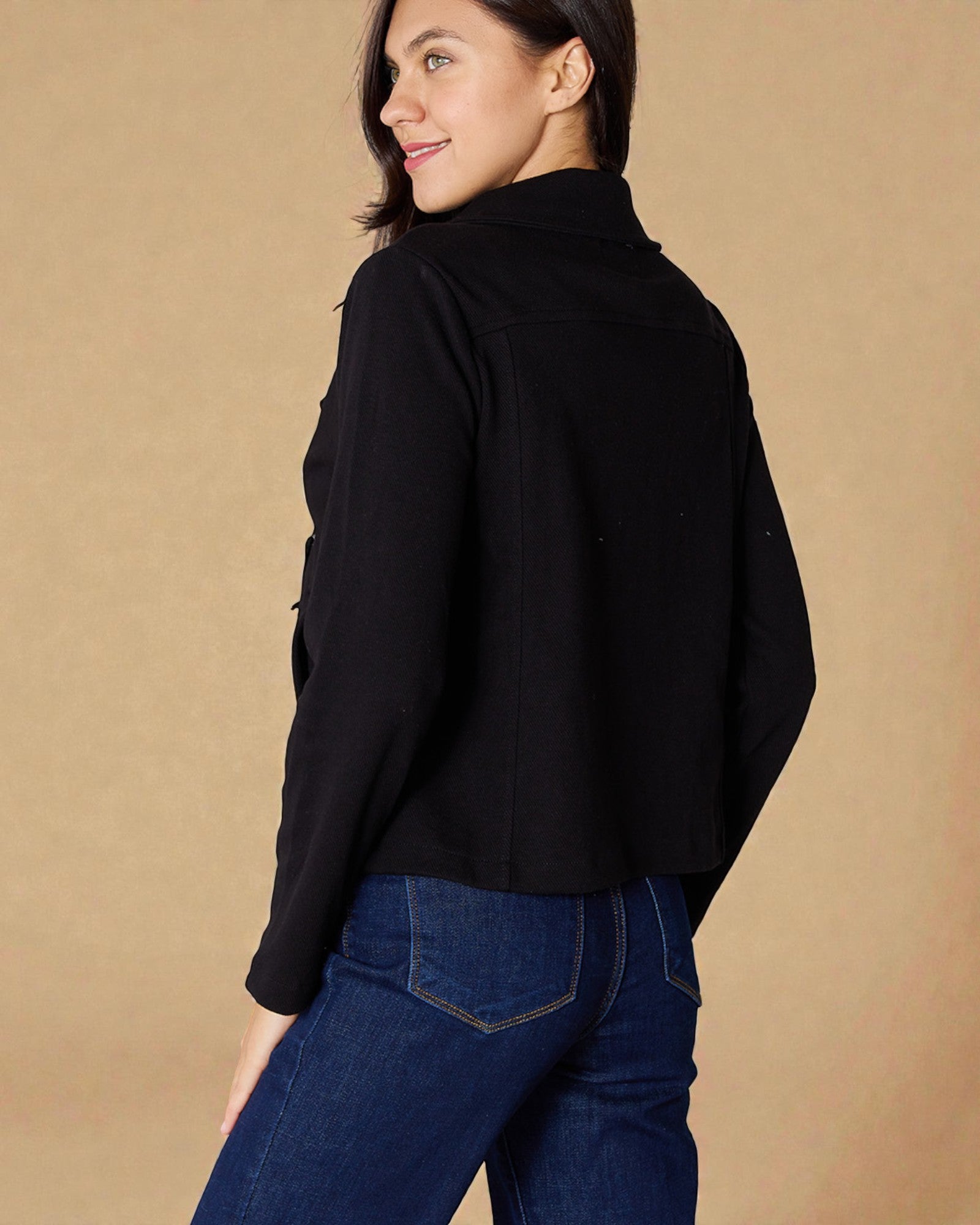 Veste zippée noire avec poches