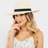 Sombrero para el sol de paja con tejido de canasta