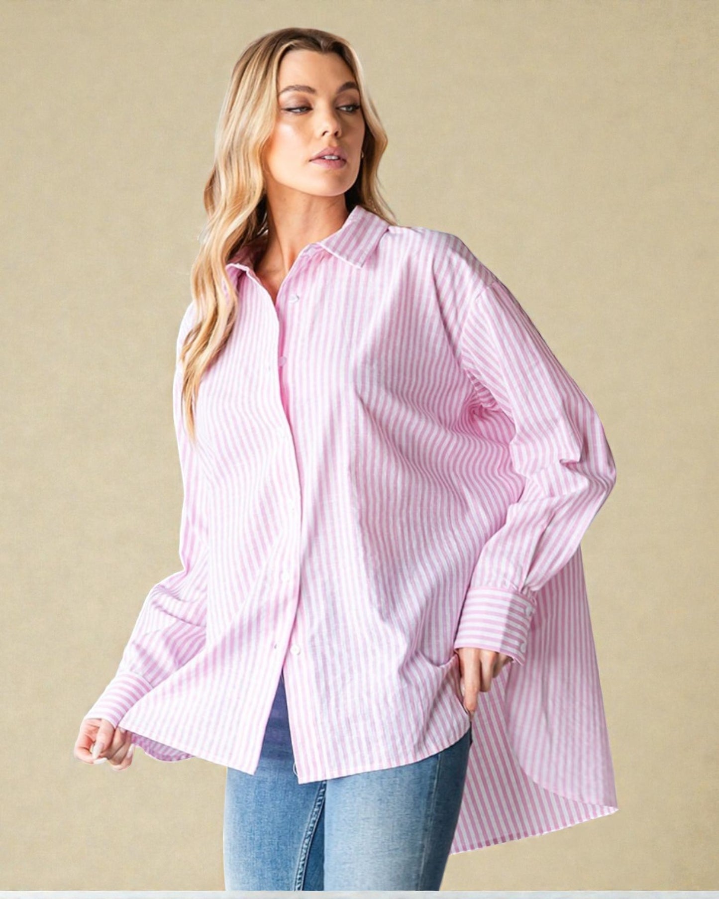 Chemise boutonnée à rayures roses avec ourlet haut-bas