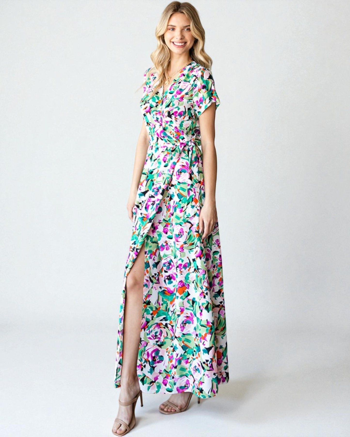 Robe portefeuille longue à manches courtes et imprimé multicolore