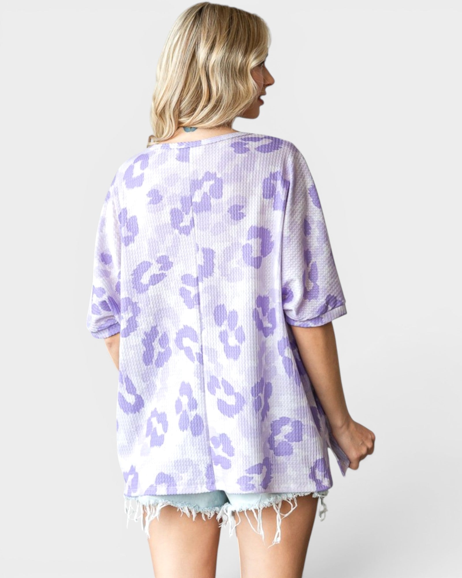 Camiseta oversize estampada de punto gofre en color lavanda