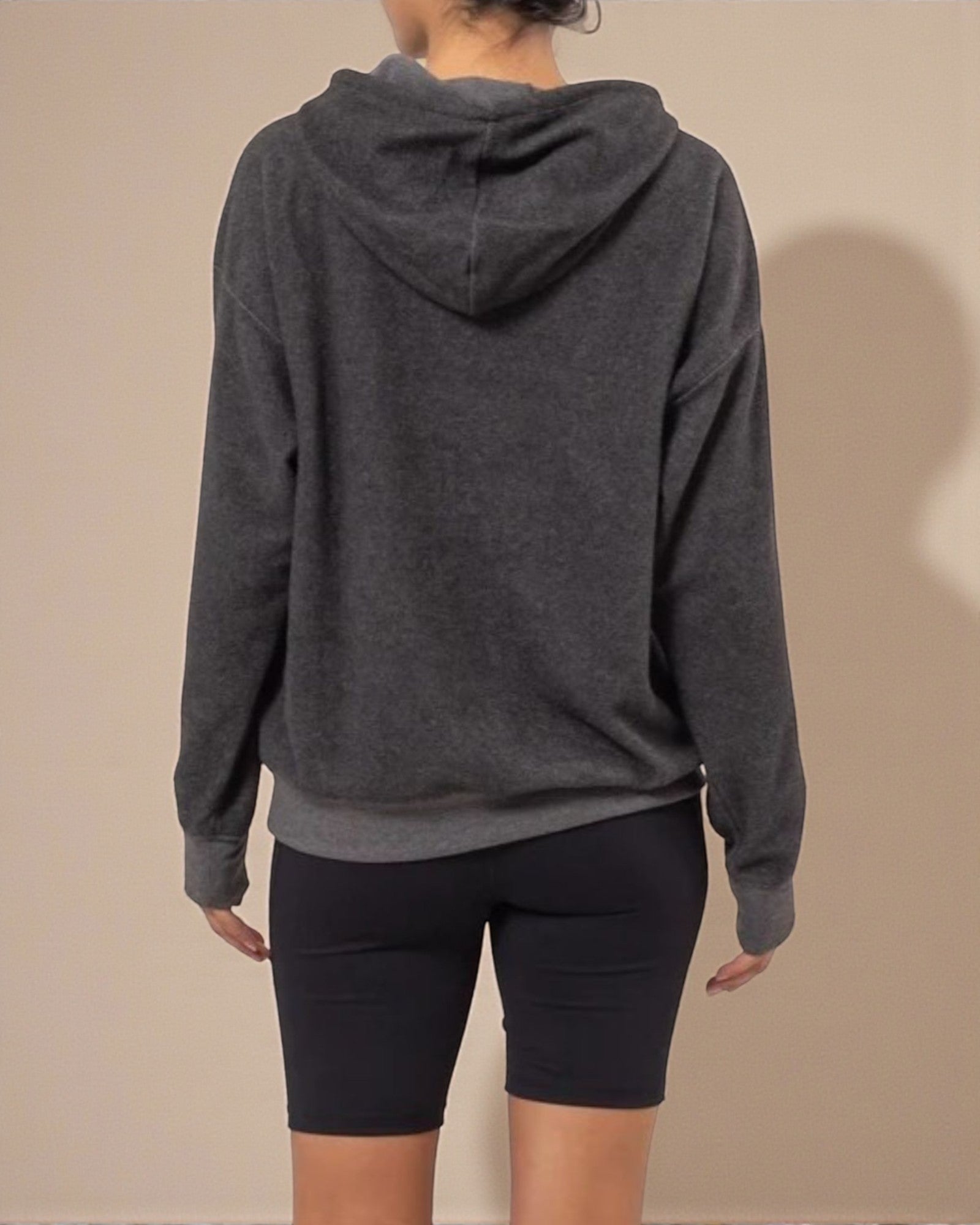 Sweat à capuche à manches longues brossé en anthracite