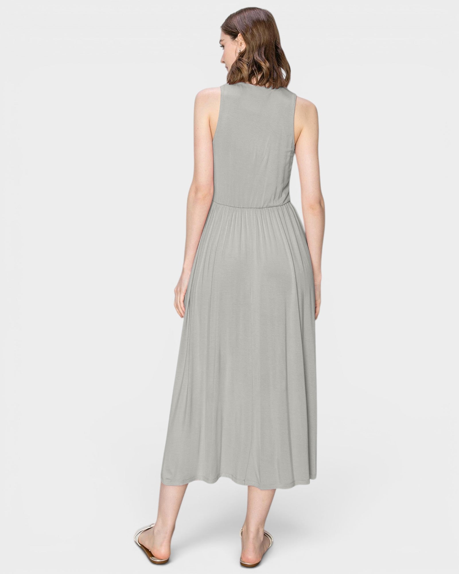 Vestido midi sin mangas en color gris