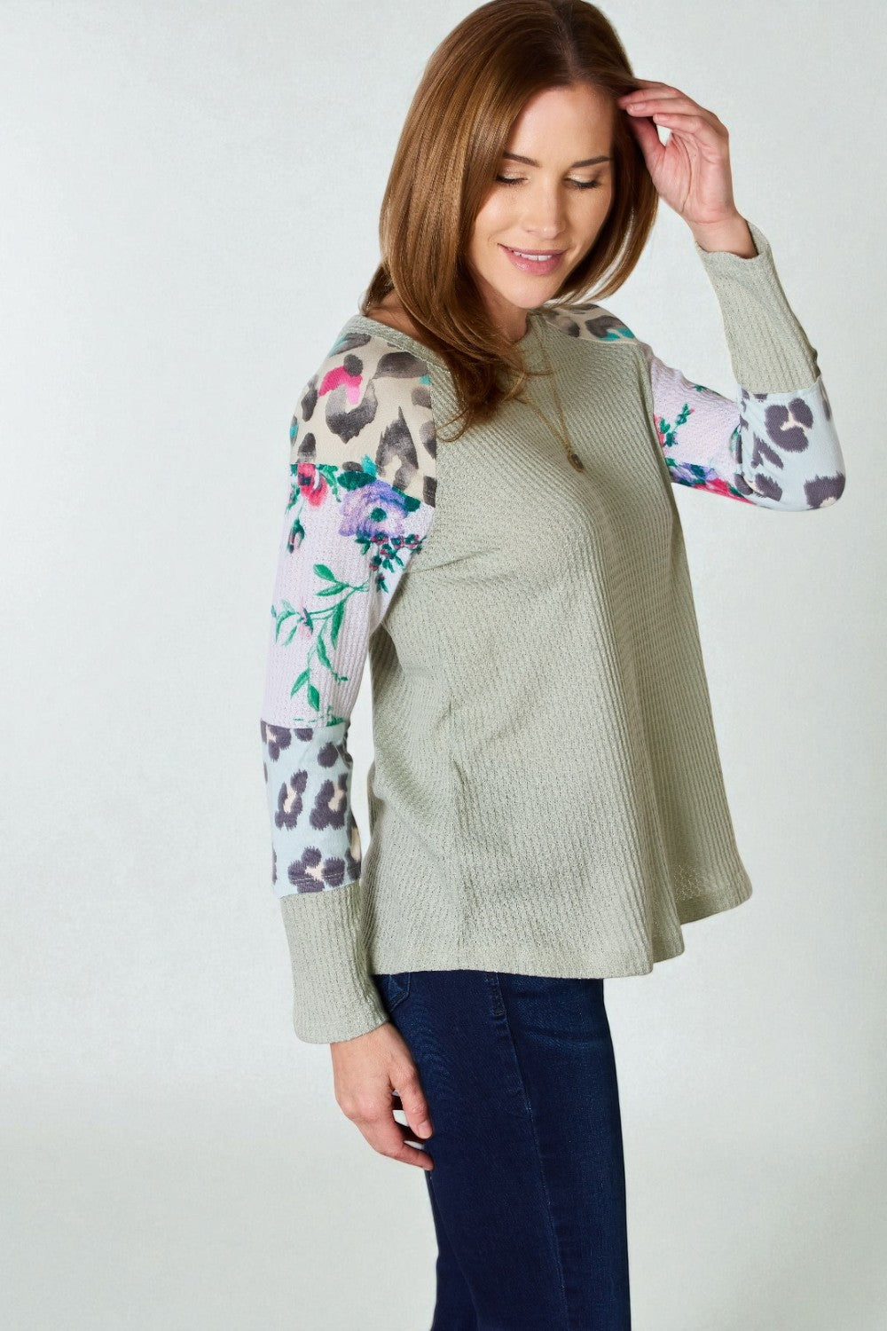 Blouse imprimée à col rond en sauge