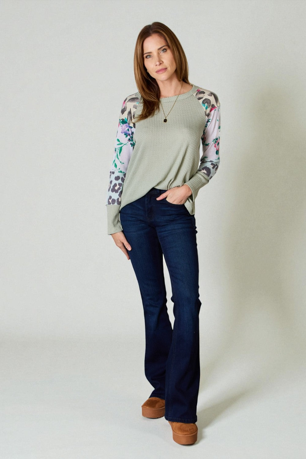 Blouse imprimée à col rond en sauge