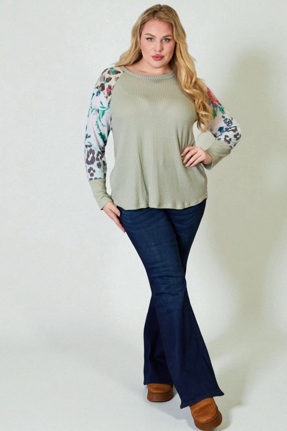 Blouse imprimée à col rond en sauge