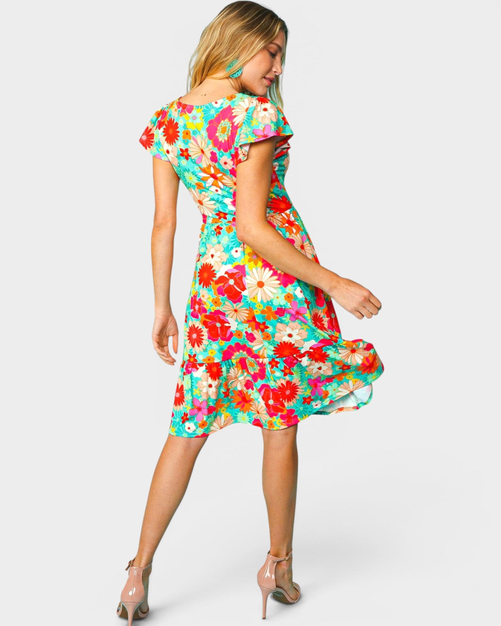 Vestido corto de manga corta con estampado floral en fucsia y menta