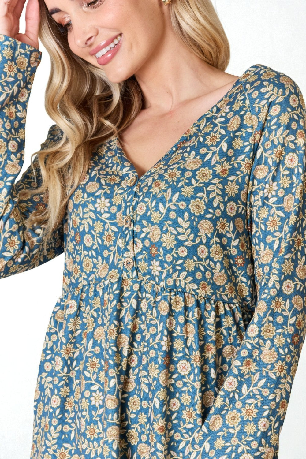 Chemisier à manches longues et demi-bouton imprimé floral en bleu sarcelle poussiéreux
