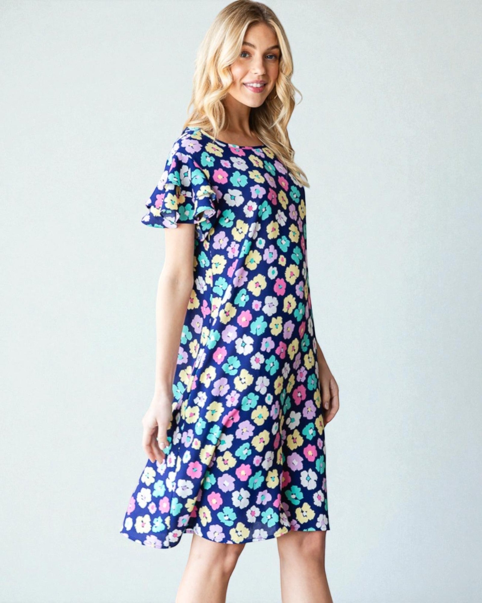 Robe mi-longue à manches à volants avec poches à fleurs bleu marine