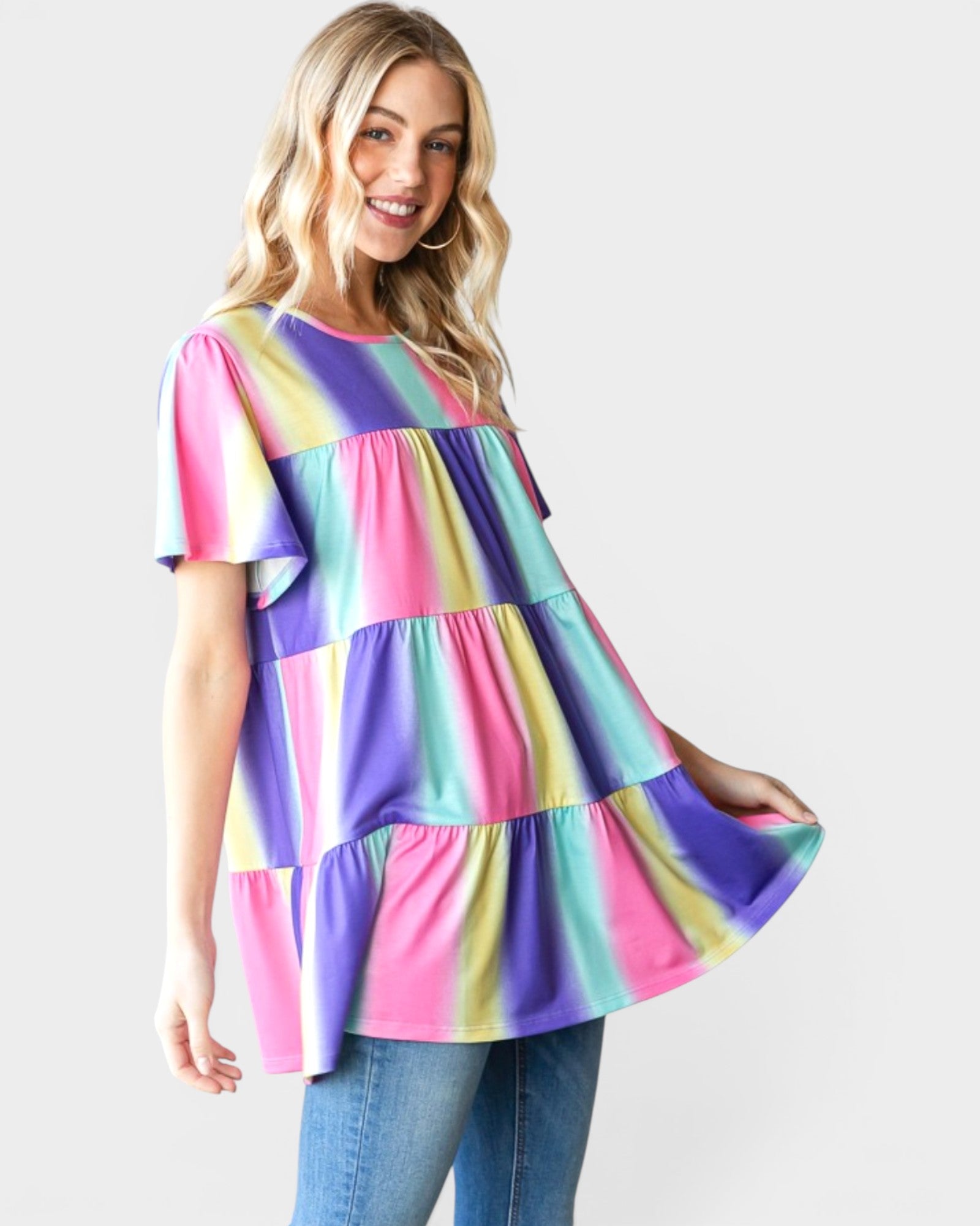 Haut à manches courtes à volants et rayures multicolores