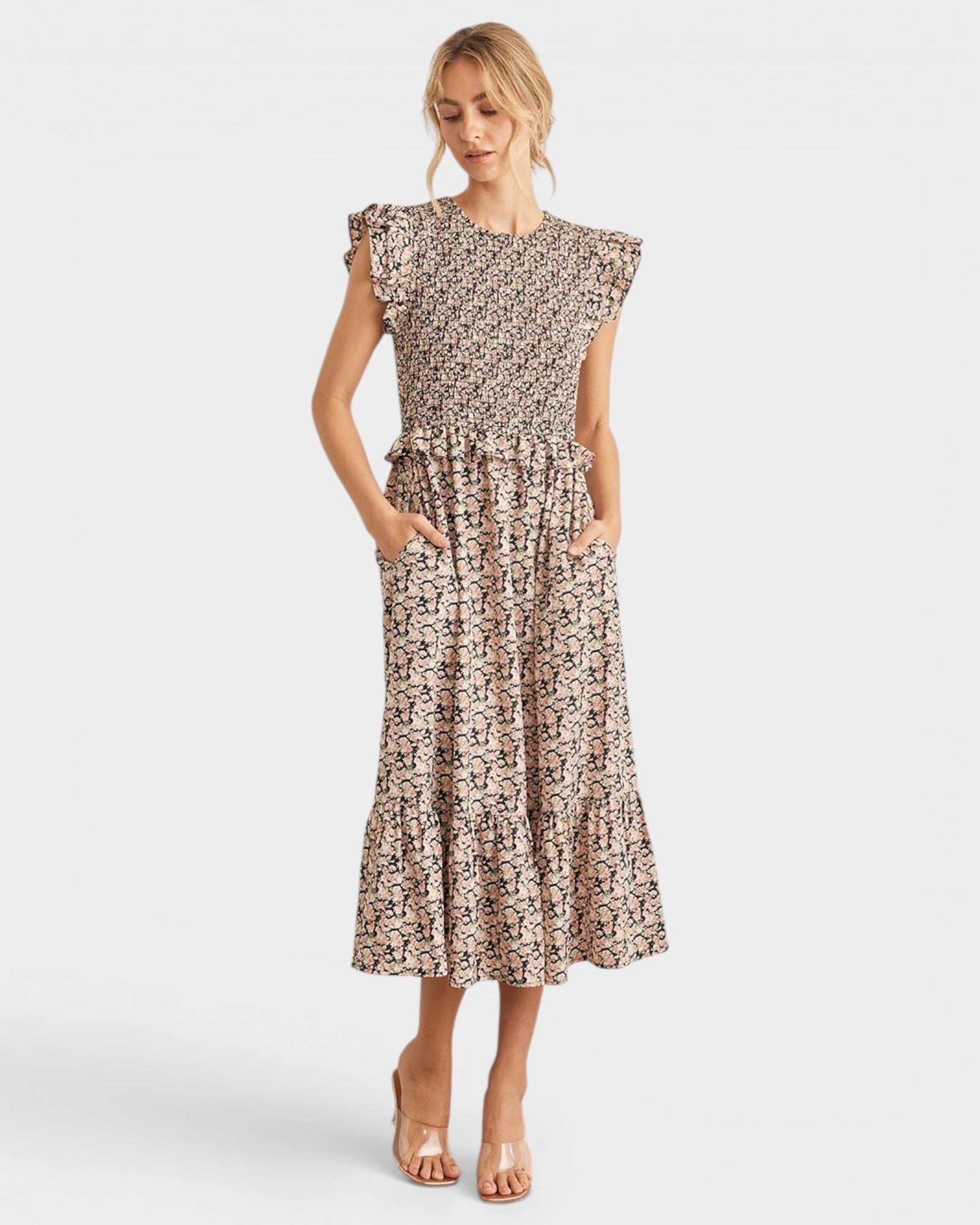 Robe mi-longue à volants et fronces fleuries en noir/pêche
