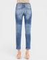 Jeans mom desgastados de tiro alto y lavado medio