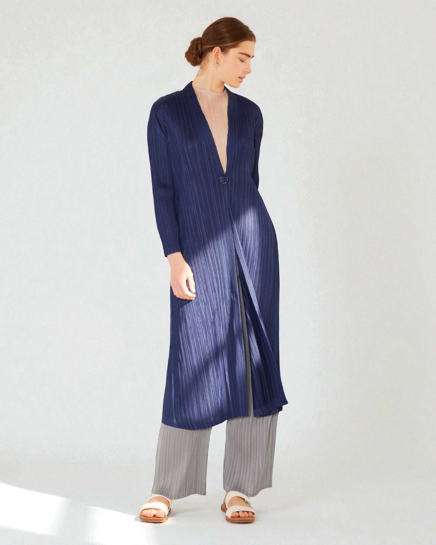 Cárdigan largo plisado de manga larga