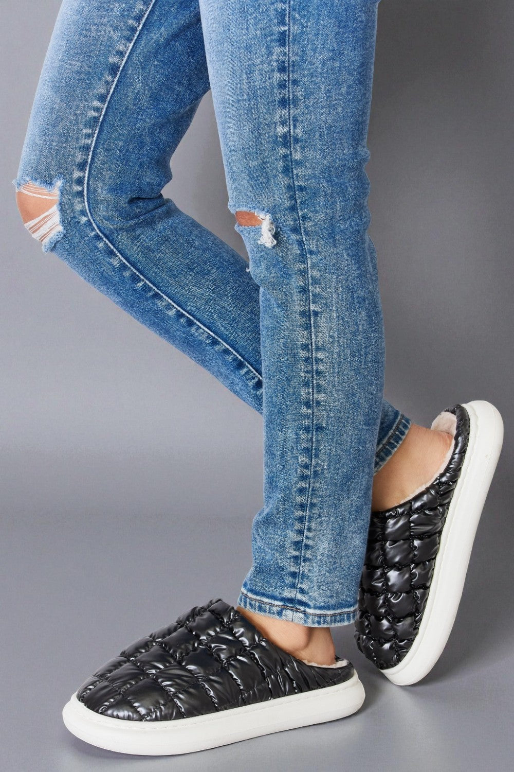 Black Quilted Puffer Slide Slippers