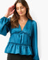 Blusa babydoll de satén con escote en V en color verde azulado